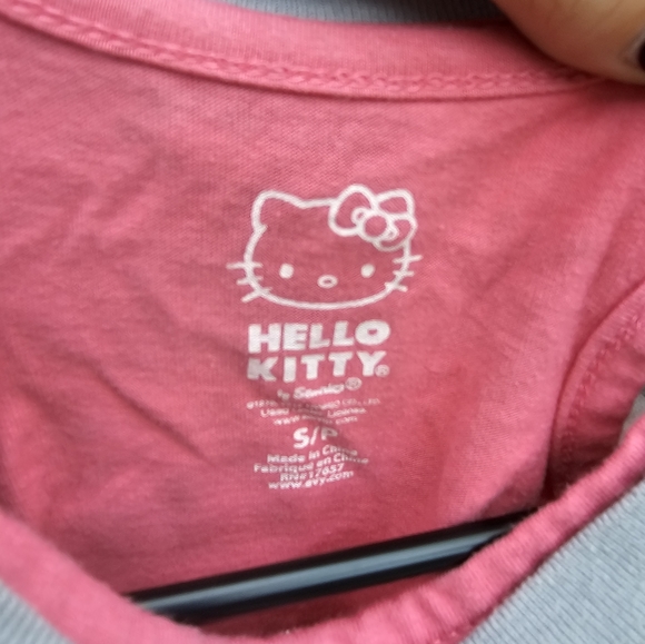Hello Kitty shirt - Picture 3 of 4